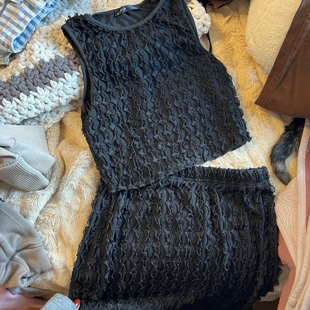 Two piece skirt set